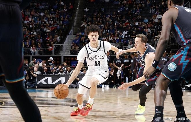 开云体育-关于刚刚！布鲁克林篮网伤情更新备战英超底特律活塞冲刺阶段豪取连胜，法兰克福国际比赛日内部沟通的信息-开云体育
